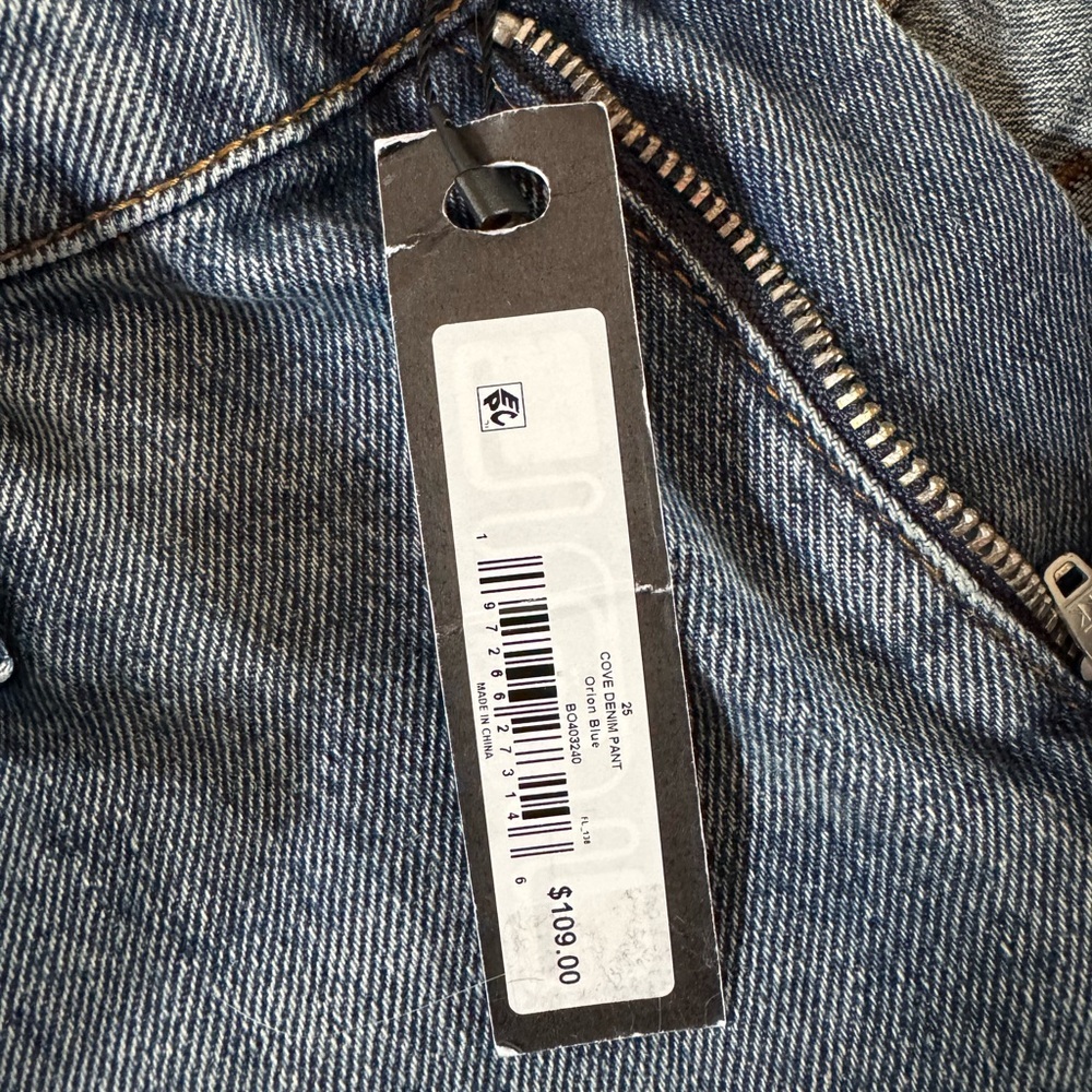 Stylish Blue Denim Jeans NWT Size 25 - Picture 3 of 4
